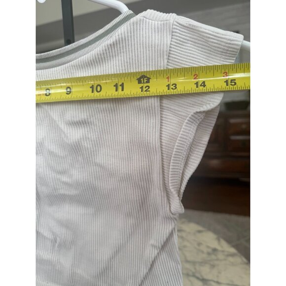 Urban Outfitters Out From Under Go For Gold Seamless Top in White Womens Size XS - Picture 4 of 8